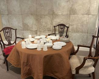 Round top table, misc chairs 