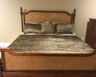 Lovely French style Louis XVI - Theodore Alexander hand crafted cane king bed, silk bedding