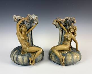 Pair of Ernst Wallis's nudes on vases C.1900