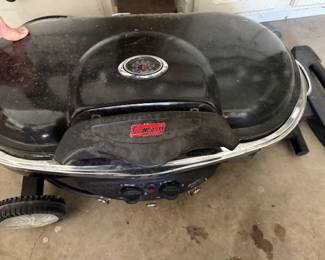 Coleman portable propane grill with stand