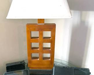Table lamp