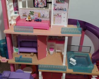 Barbie doll house 