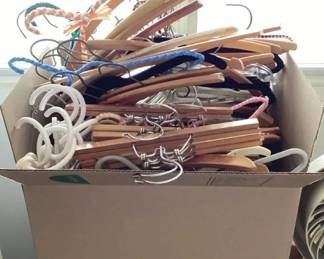 PPM095 Box Full Of Various Hangers