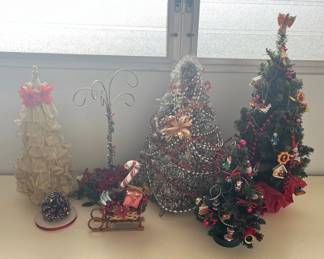 PPM069 Four Faux Mini Decorated Christmas Trees & More!