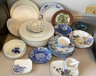 PPM103 Mystery Lot Of Ceramic & Melamine Dishes