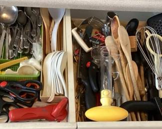 PPM102 Mystery Kitchen Drawers Of Flatware, Knives, Cooking Utensils & More!