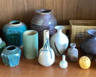 PPM038 Various Vintage Art Pottery Vases & Vessels