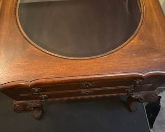 Side or End Table with glass top .  Top drawer that pulls out to put memorabilia. This  will enable for the items to be seen through the top of the table.