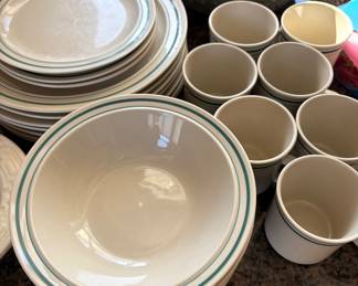 NEWCOR Stoneware China “Hunter Green” 26 pieces, Plates, Bowls, Cups / Mugs 