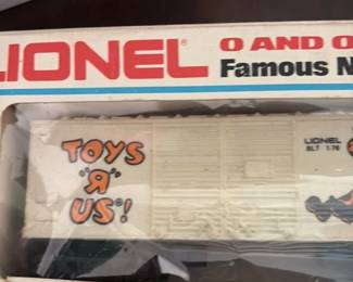 Lionel O and O Gauge Toys R Us Freight Car second image