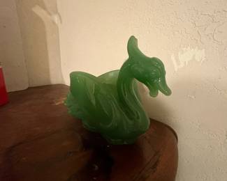 Green Art Glass Swan Figurine Possibly Wony Ltd. third image