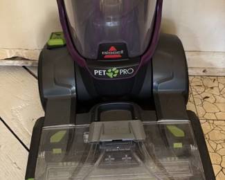 Bissell ProHeat X Revolution Pet Pro Carpet Cleaner second image