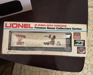 Lionel O and O Gauge Toys R Us Freight Car