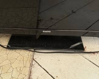 Sanyo FWDT Inch p HD LED TV second image