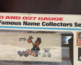 Lionel O and O Gauge Toys R Us Freight Car third image