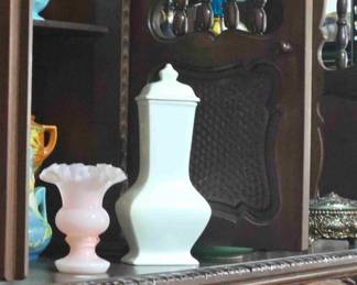 Italian pottery and Fenton Frills
