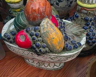 Majolica fruit bowl with matching lamps. Stunning!