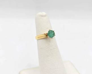 761 14k Gold Ring with Jadeite, 2.4g