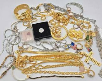 1006 Costume Jewelry