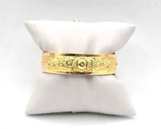 612  18k Gold Bangle Bracelet, 11.5g 