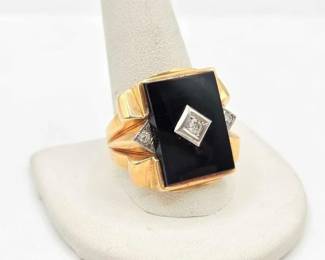 714  14k Gold Ring With Diamonds, 11.7g 