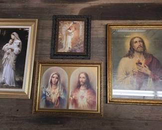 7524 Framed Religious Pictures