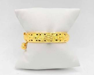768  14k Gold Bangle Bracelet, 10.6g 