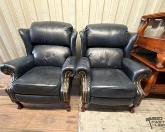 7016 Vintage Matching Leather Recliners