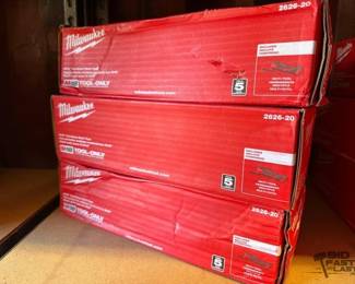 6048 NEW Milwaukee MultiTool