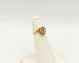 791 14k Gold Ring with Sapphire, 2.7g