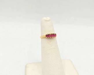 779 14k Gold Ring with Sapphire, 1.4g