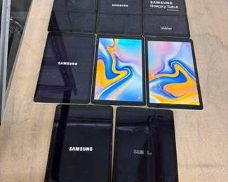 2516 8 Samsung Tablets