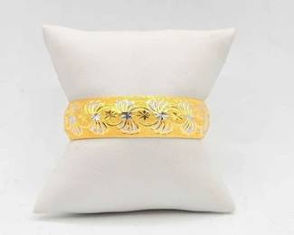 608 18k Gold Bangle Bracelet, 13.7g