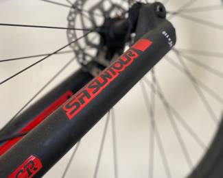 Salsa SA SUNTOUR XCR Mountain Bike. This model is a popular hard trail riding bike. this bike has an aluminum frame and has wide tires to handle roots and rocks on the trail.