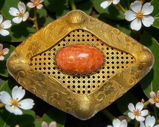 Art Deco Style Brooch With Floral Scroll Patterns