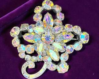 Hollycraft Rhinestone Brooch