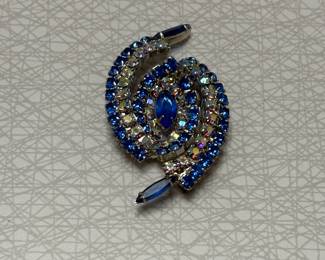 Vintage Brooch