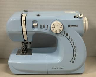 Mini Ultra Sewing Machine