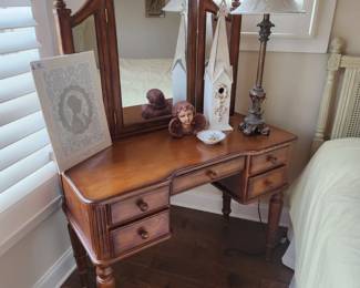 Ballard Designs Vanity with Mirror