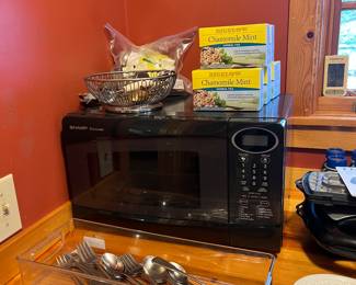 Sharp Carousel microwave