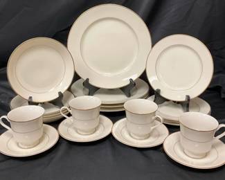 Huggins, China By Satura