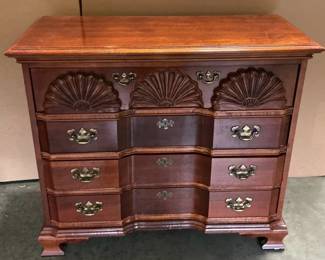 American Drew Scallop Bachelor Dresser 