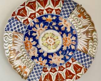 Set of 3 Exquiste IMARI plates circa 1790-1810