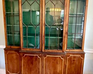 Incredible circa 1780-1800 George III MAHOGANY BREAKFRONT