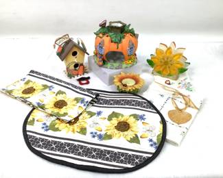 Party-Lite Harvest Pumpkin Tealight House & More