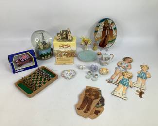 Assorted Knick Knacks