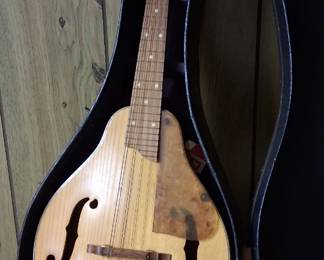 vintage Orpheum Leadery mandolin 200-400