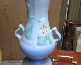 Weller Pottery Panella double-handled vase from the 1930s or 1940s 30-120