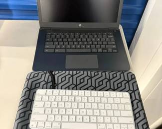 EHE076 HP chrome Book Laptop 