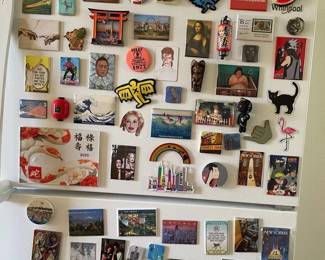 EHE050 - Stuck On You! Fun Collection Of Magnets !